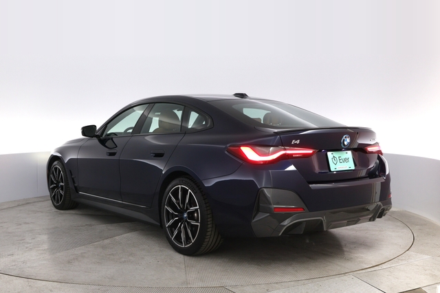 2023 BMW i4