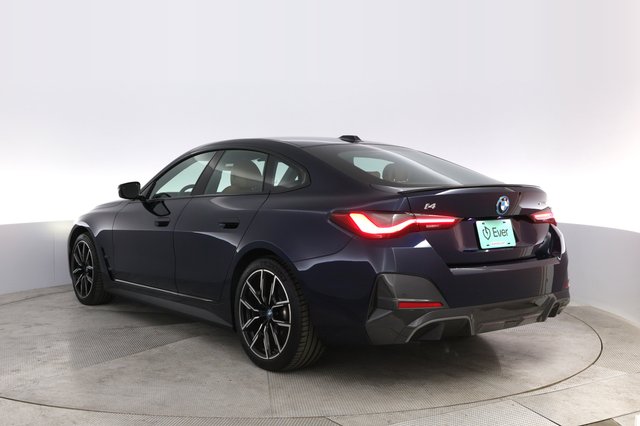 2023 BMW i4 — photo 13 of 22