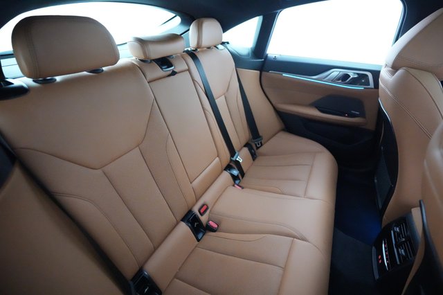 2023 BMW i4 — photo 4 of 22