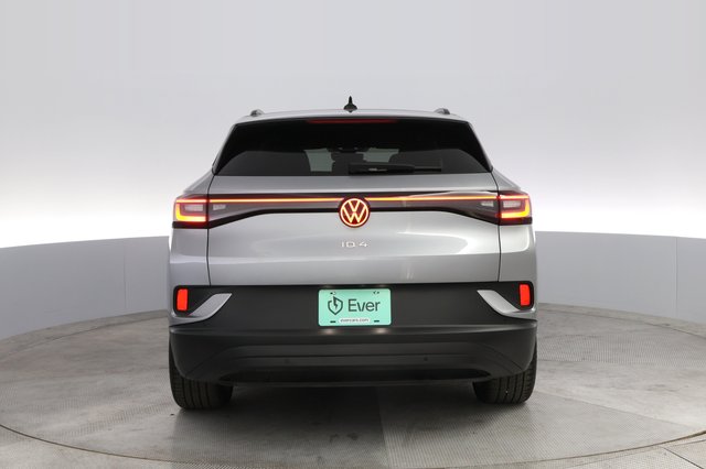 2023 Volkswagen ID.4 — photo 12 of 21