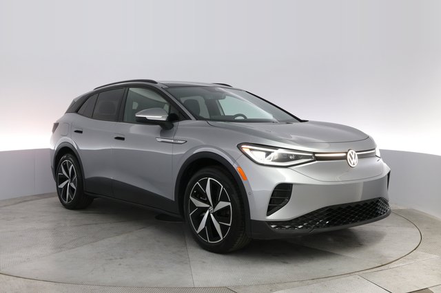 2023 Volkswagen ID.4 — photo 10 of 21