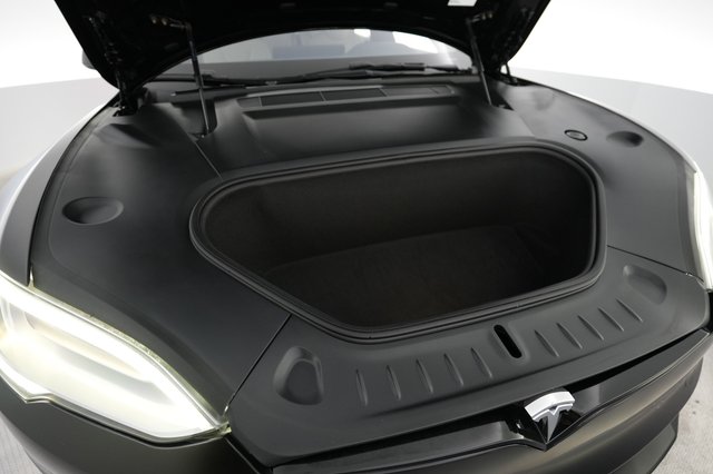2022 Tesla Model S — photo 23 of 24