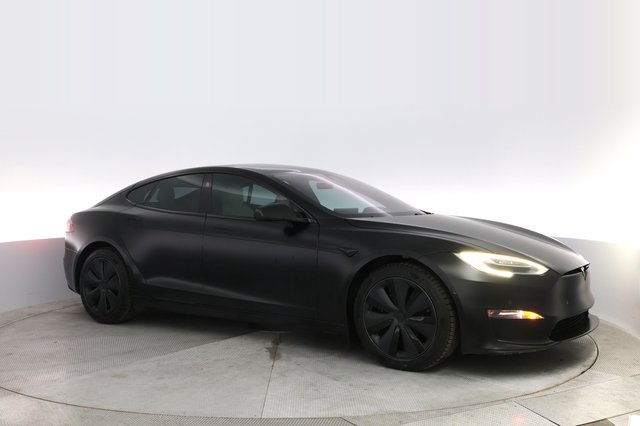2022 Tesla Model S — photo 11 of 24