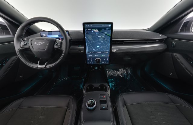 2023 Ford Mustang Mach-E — photo 20 of 22