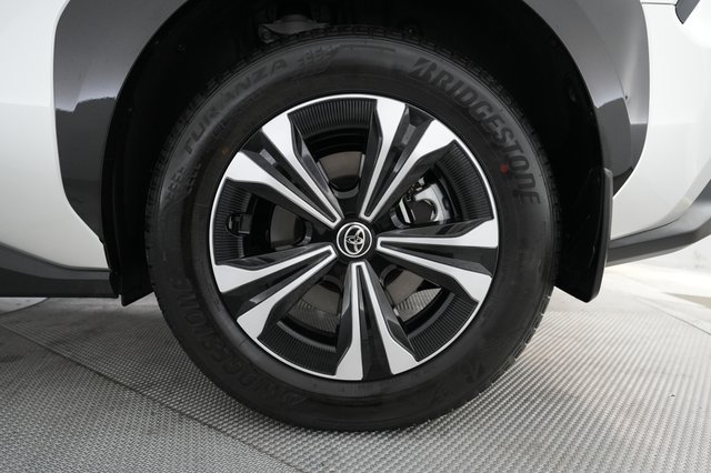 2024 Toyota bZ4X — photo 16 of 21
