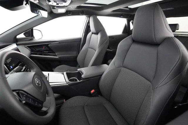 2024 Toyota bZ4X — photo 3 of 21