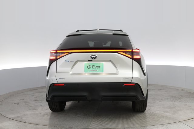 2024 Toyota bZ4X — photo 12 of 21