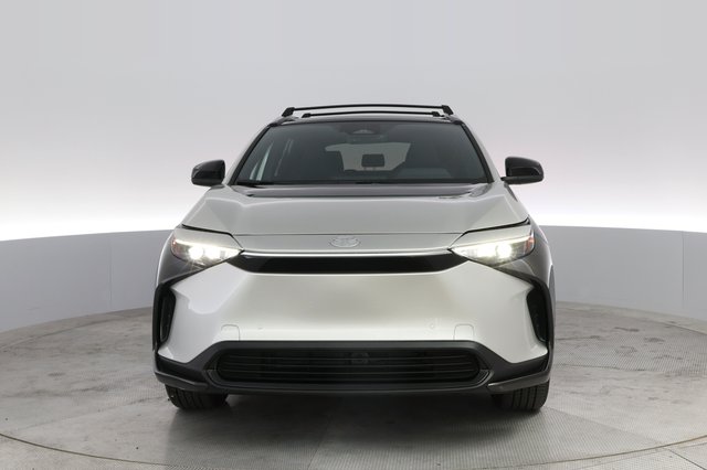 2024 Toyota bZ4X — photo 9 of 21