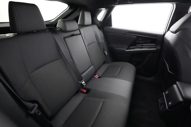 2024 Toyota bZ4X — photo 4 of 21
