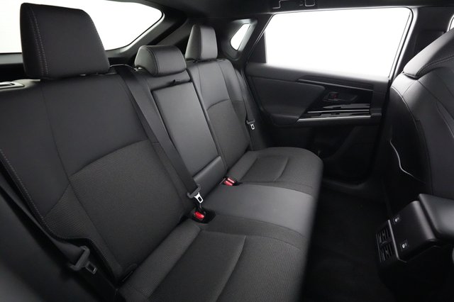 2024 Toyota bZ4X — photo 4 of 21