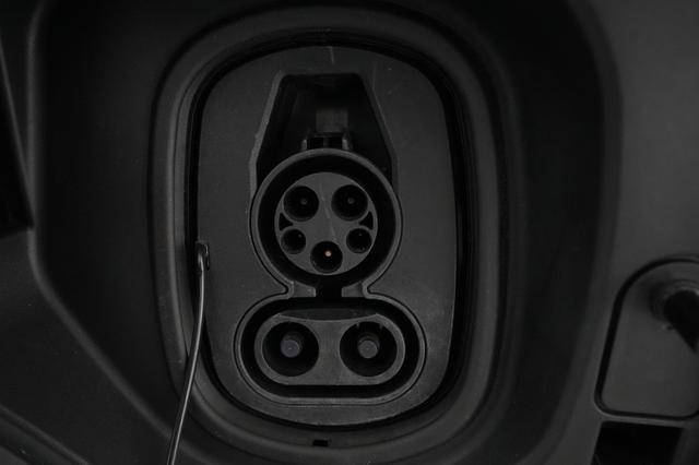 2024 Acura ZDX — photo 8 of 20
