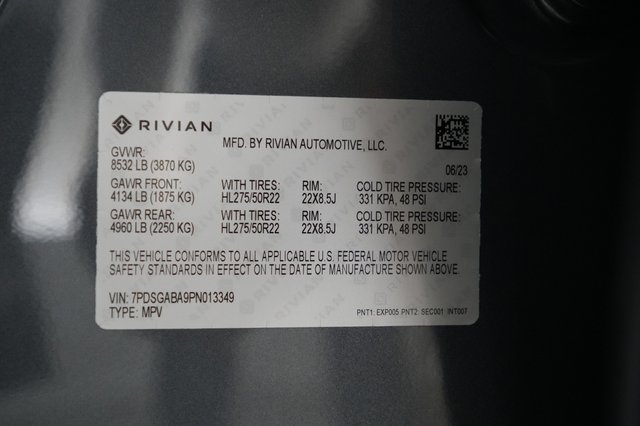 2023 Rivian R1S — photo 24 of 24