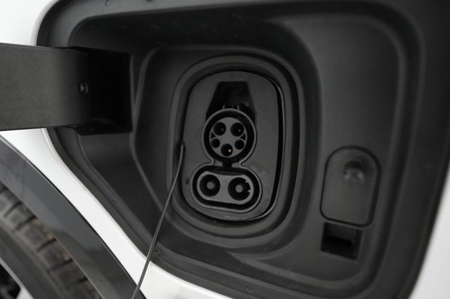 2024 Acura ZDX — photo 8 of 21