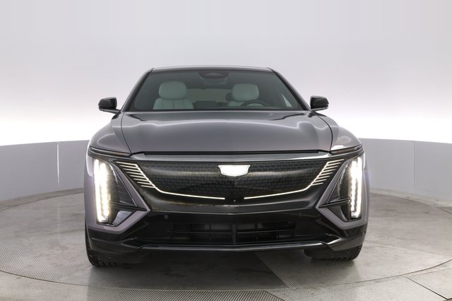 2024 Cadillac Lyriq — photo 9 of 21