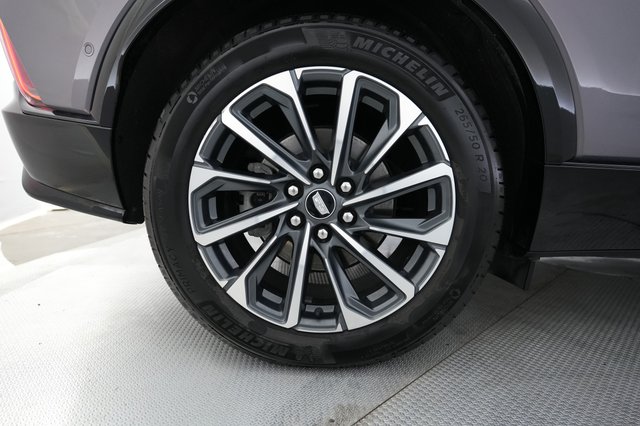 2024 Cadillac Lyriq — photo 15 of 21