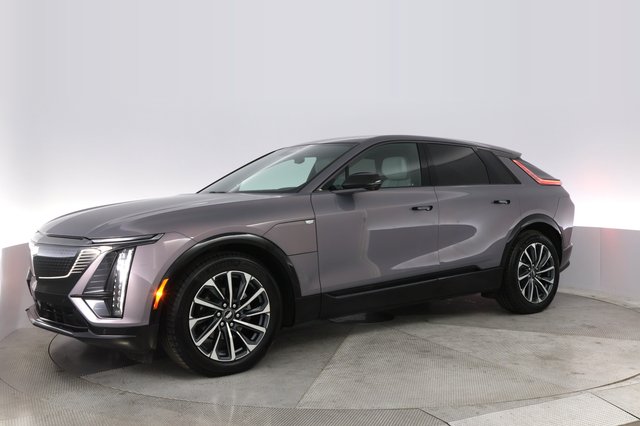 2024 Cadillac Lyriq — photo 14 of 21