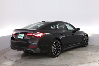 2022 BMW i4 — photo 2 of 21