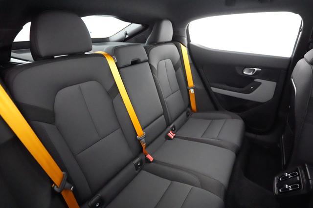 2022 Polestar 2 — photo 4 of 23