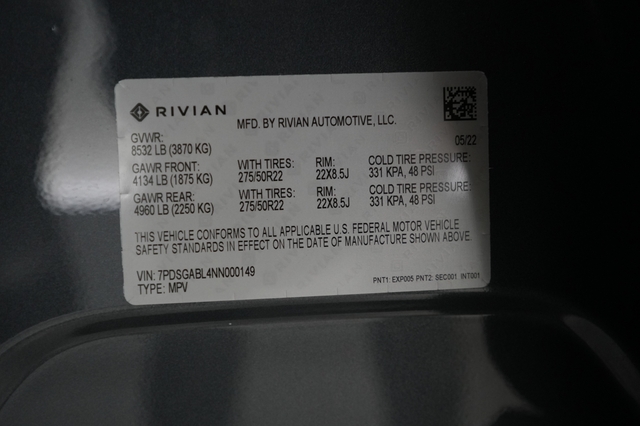 2022 Rivian R1S