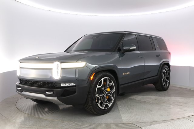2022 Rivian R1S — VIN 7PDSGABL4NN000149