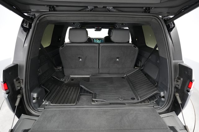 2022 Rivian R1S — photo 6 of 22