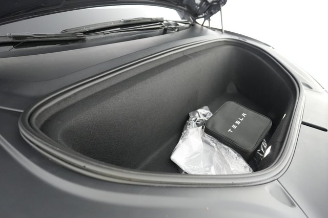 2021 Tesla Model X — photo 21 of 22