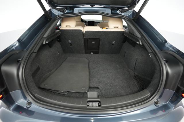 2022 Polestar 2 — photo 6 of 22