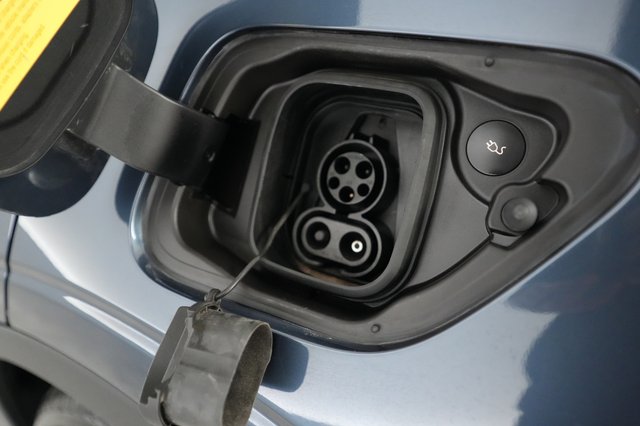 2022 Polestar 2 — photo 8 of 22