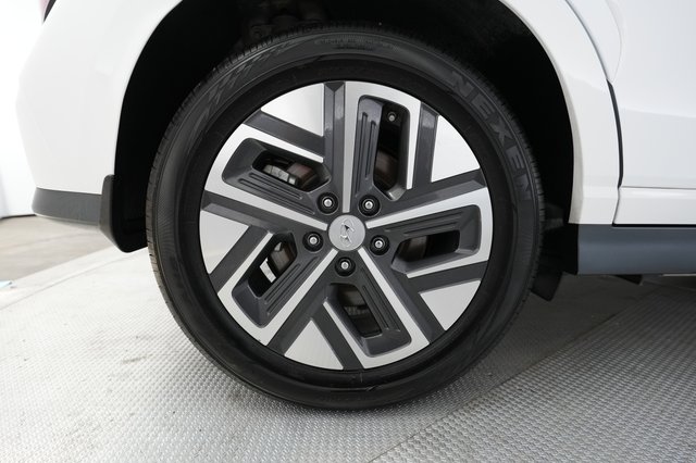 2022 Hyundai Kona — photo 7 of 25