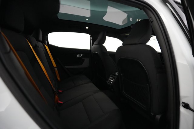 2022 Polestar 2 — photo 4 of 22