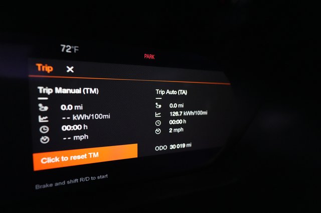 2022 Polestar 2 — photo 5 of 22