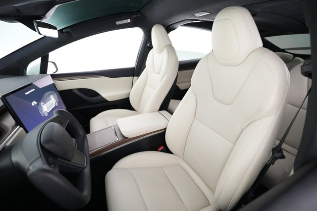 2022 Tesla Model X — photo 3 of 22