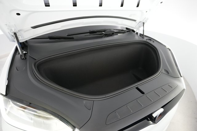 2022 Tesla Model X — photo 21 of 22