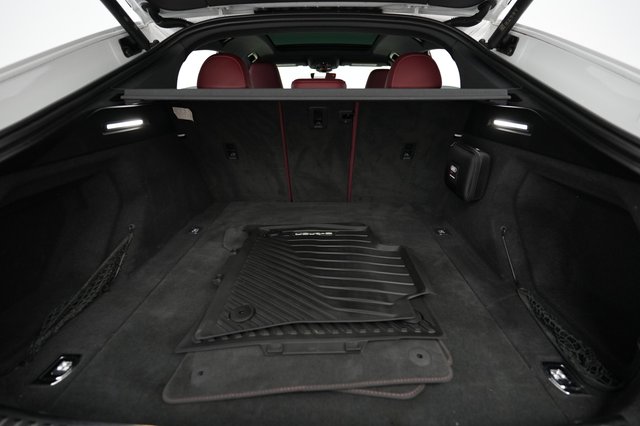 2022 Audi e-tron S Sportback — photo 6 of 29