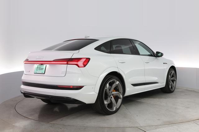 2022 Audi e-tron S Sportback — photo 2 of 29