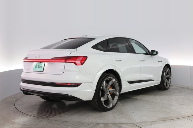 2022 Audi e-tron S Sportback — photo 2 of 29