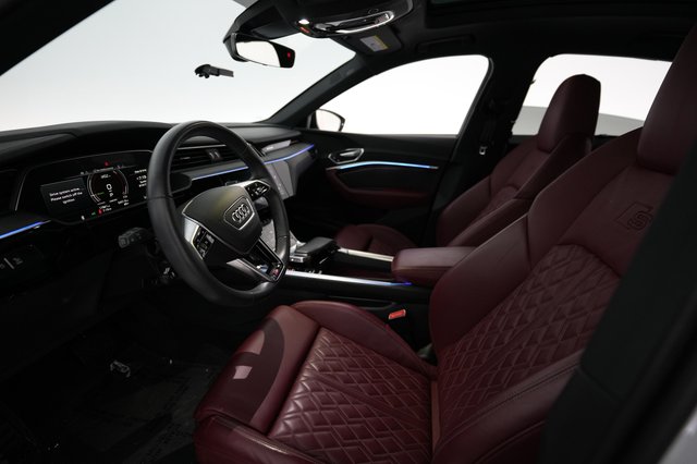 2022 Audi e-tron S Sportback — photo 3 of 29