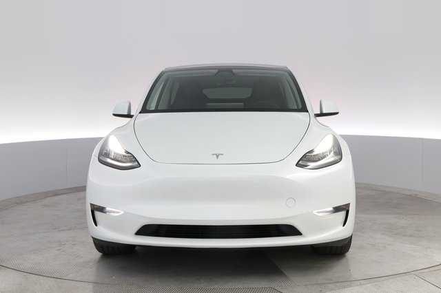 2023 Tesla Model Y — photo 9 of 21