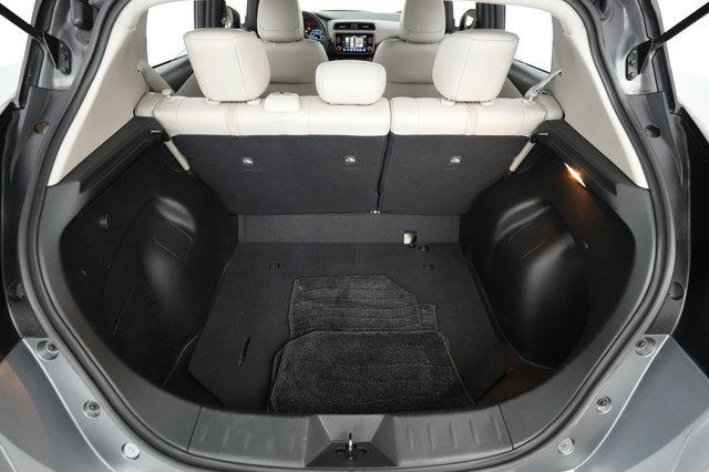 2020 Nissan LEAF — photo 6 of 20