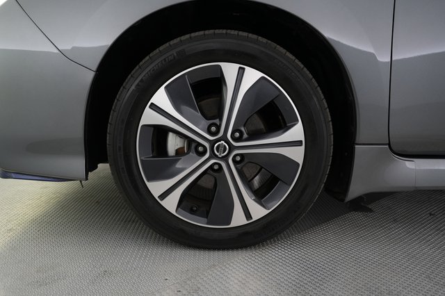 2020 Nissan LEAF — photo 15 of 20