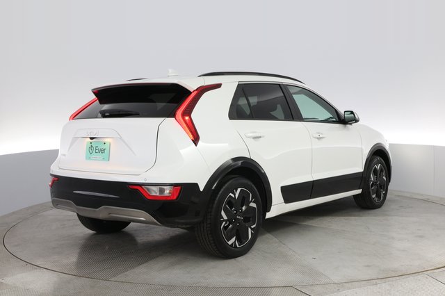 2023 Kia Niro EV — photo 2 of 22