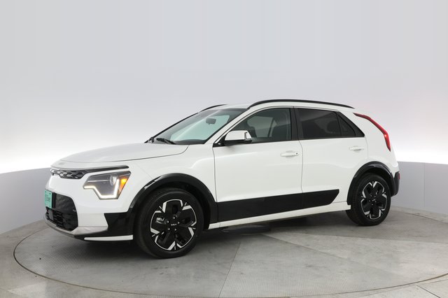 2023 Kia Niro EV — photo 14 of 22