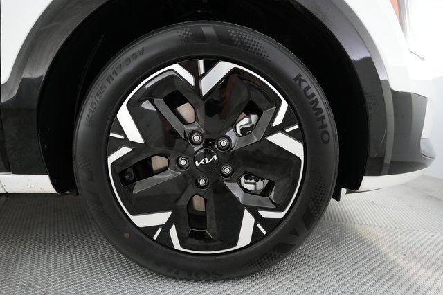2023 Kia Niro EV — photo 7 of 22