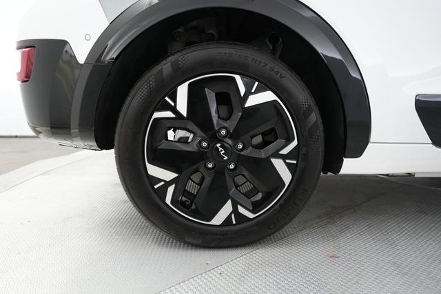 2023 Kia Niro EV — photo 7 of 22