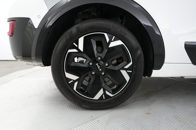 2023 Kia Niro EV — photo 7 of 22