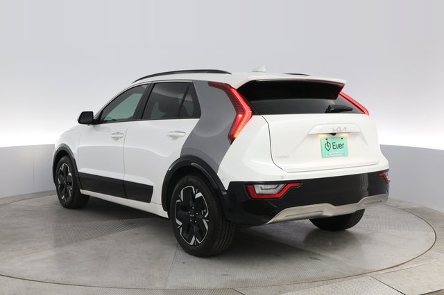 2023 Kia Niro EV — photo 13 of 22