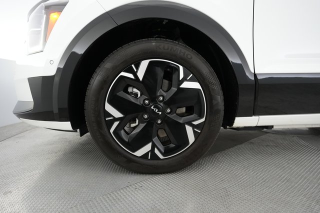 2023 Kia Niro EV — photo 16 of 22