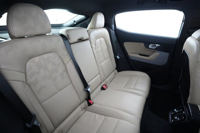 2022 Polestar 2 — photo 4 of 25