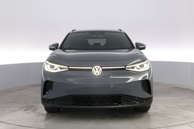 2023 Volkswagen ID.4 — photo 9 of 21