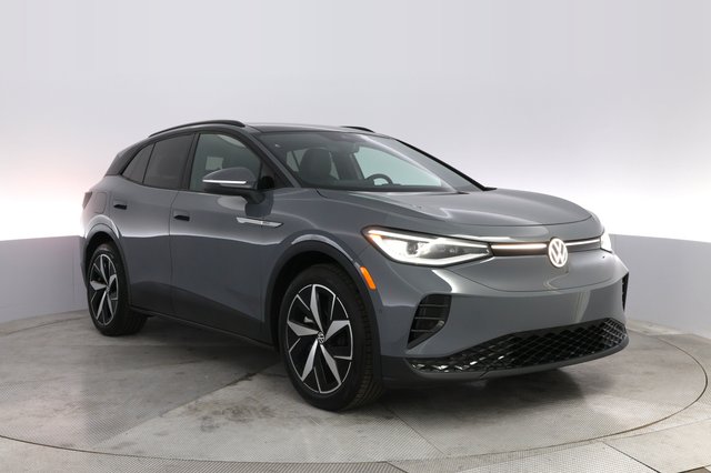 2023 Volkswagen ID.4 — photo 10 of 21